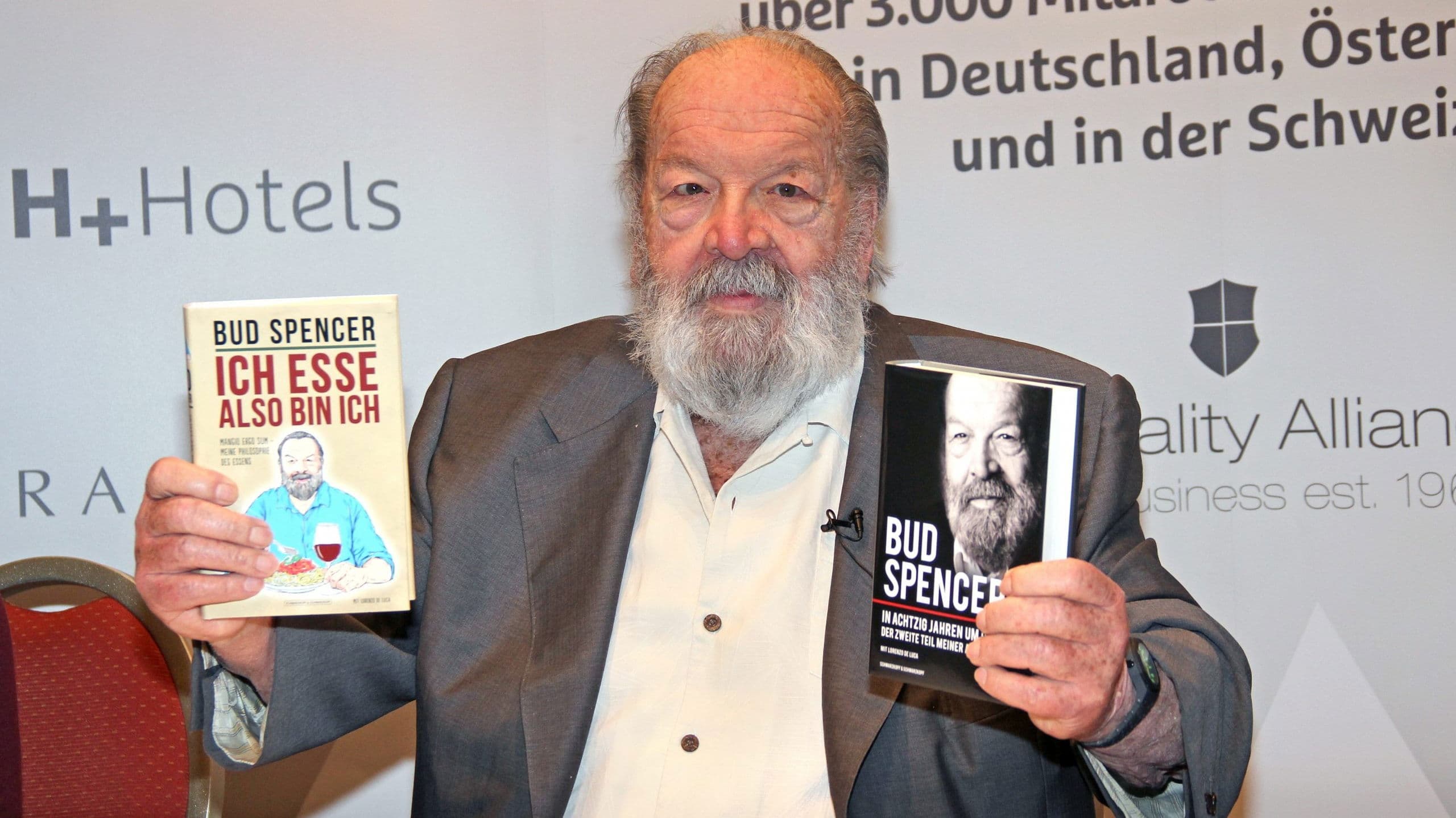 Bud Spencer zu Gast im Ramada Hotel in Berlin cover