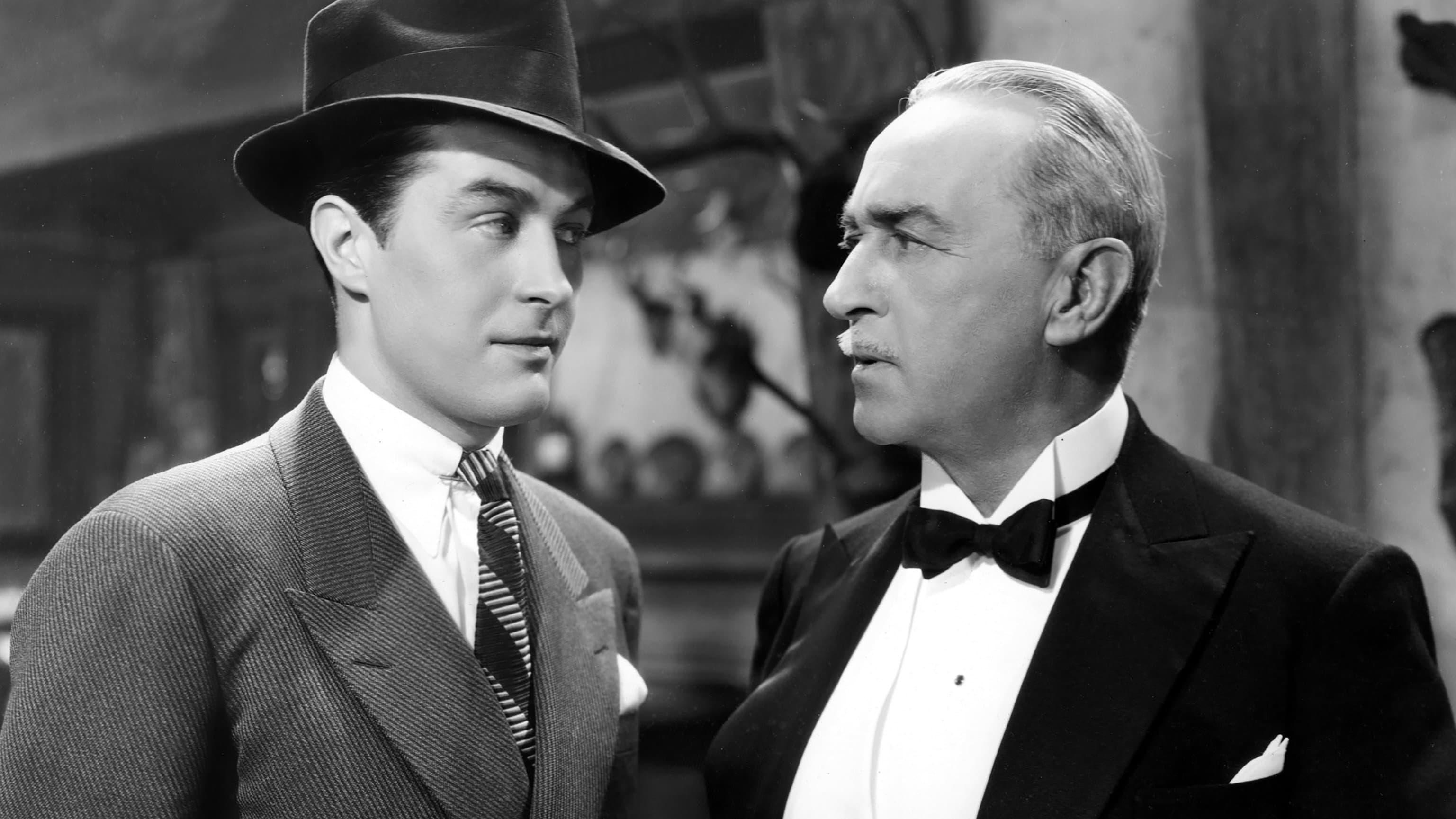 Bulldog Drummond Escapes cover