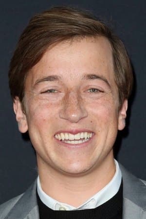 Skyler Gisondo poster
